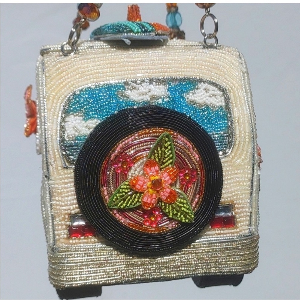 Mary Frances Day Trip. GORGEOUS & FUN delicate beading exudes & sparks JOY! - Picture 5 of 5